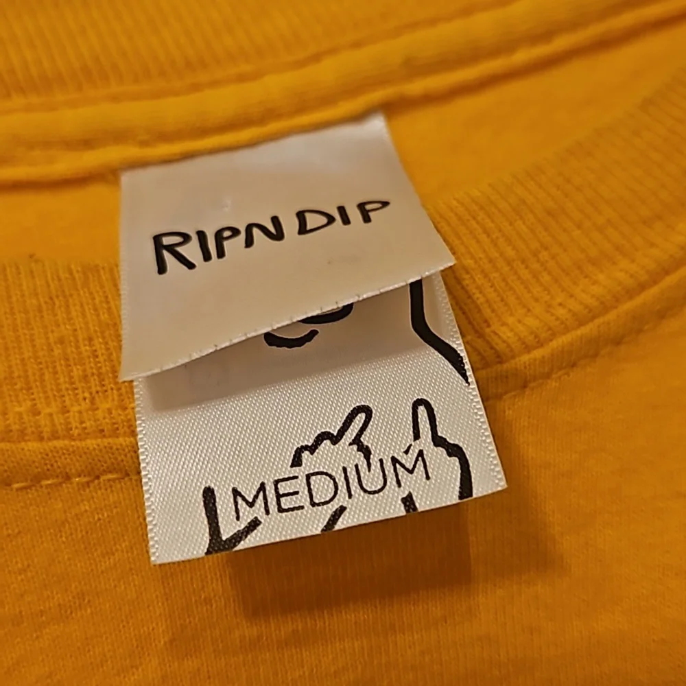 RIPNDIP Yellow Gold Peeking Lord Nermal Long Sleeve Graphic Top Sz Medium - Picture 5 of 10